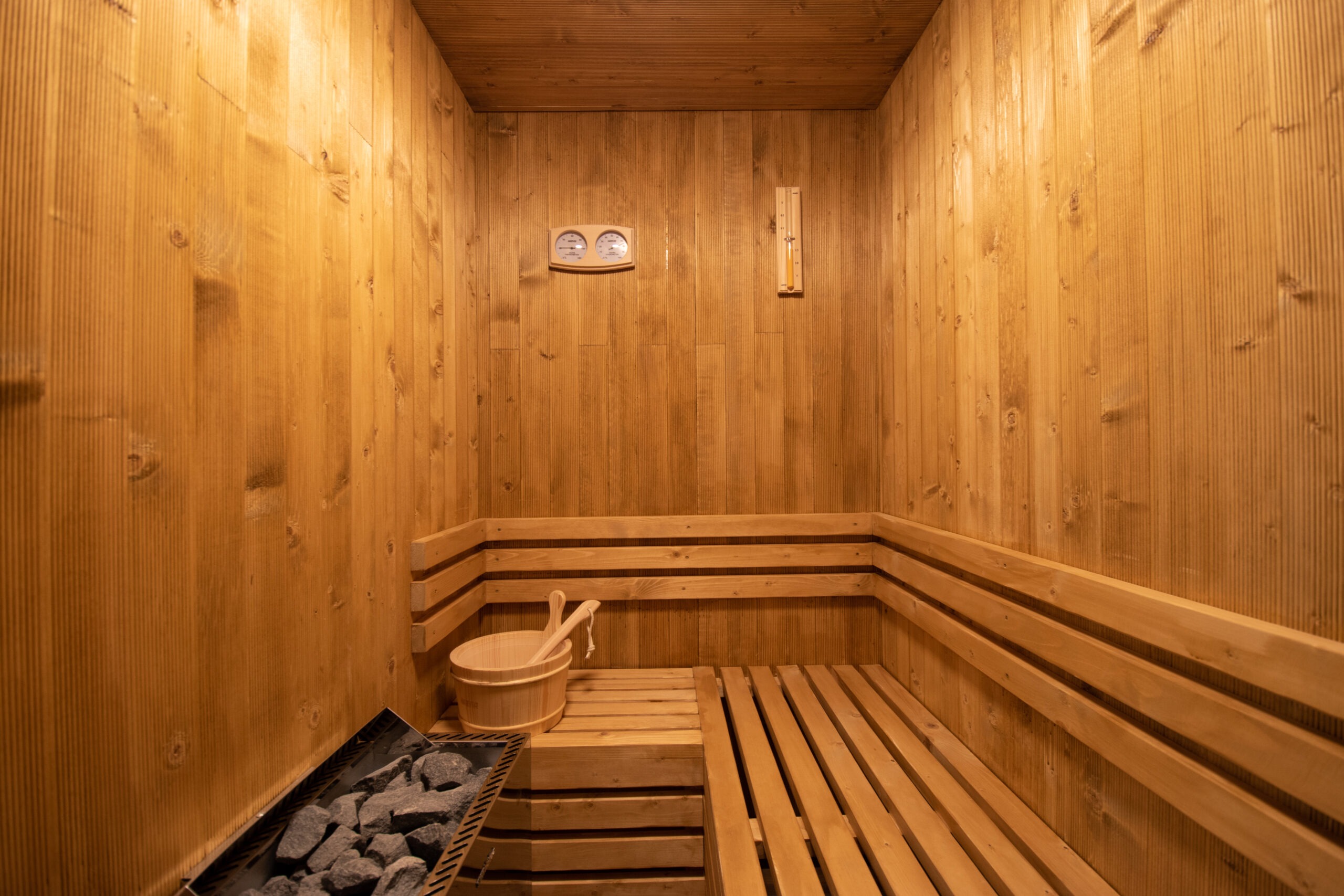 11 - Sauna (2)